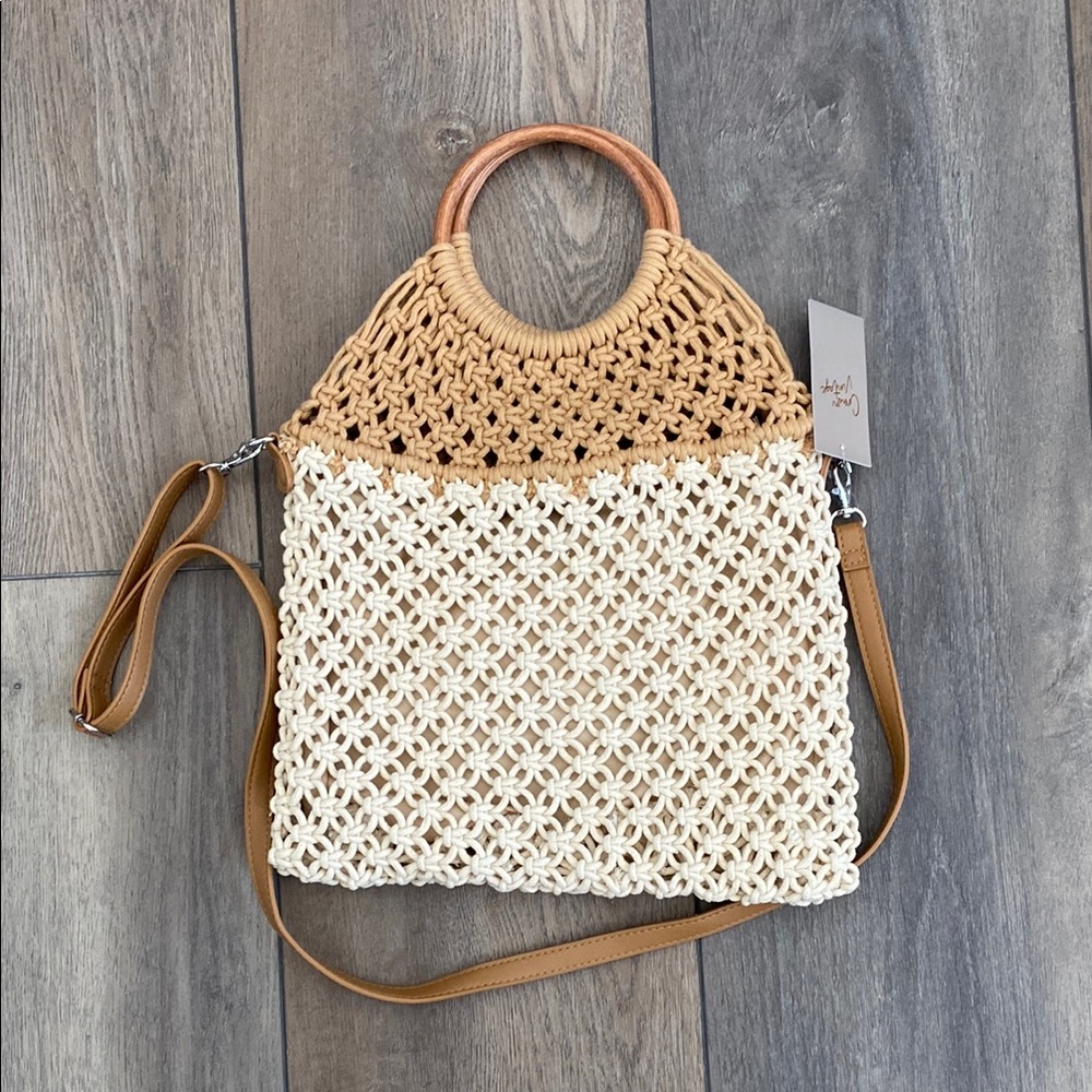 Chic Crochet Beige and Cream Handbag - Picture 2 of 3